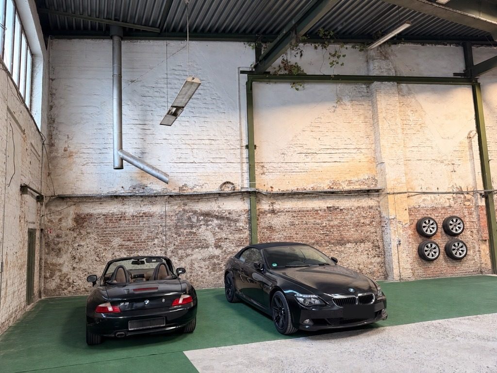 Hallenstellplatz in Iserlohn für Wohnmobil, Pkw und Oldtimer